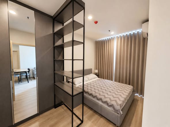 bedroom and room interior of Nue District R9