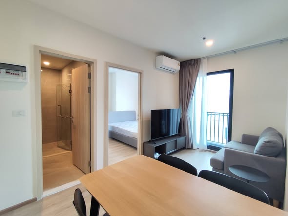 bedroom and room interior of Nue District R9