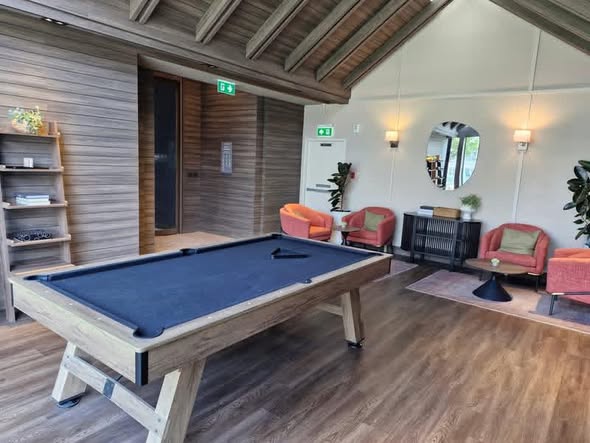 living room of Nue District R9