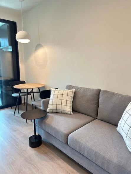 living room of Nue District R9