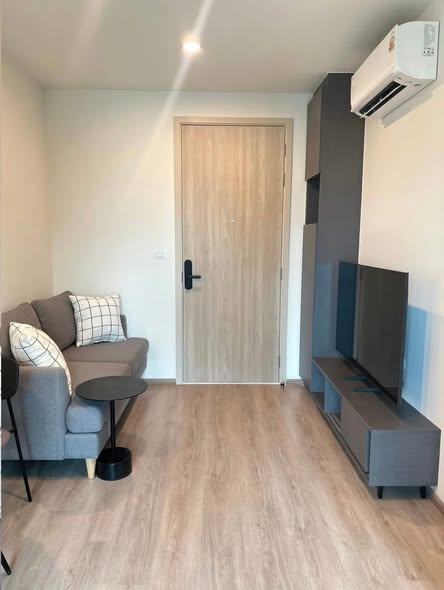 living room and room interior of Nue District R9