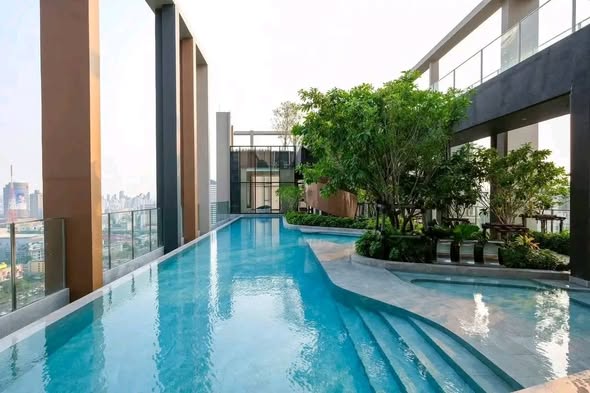 pool of Nue District R9