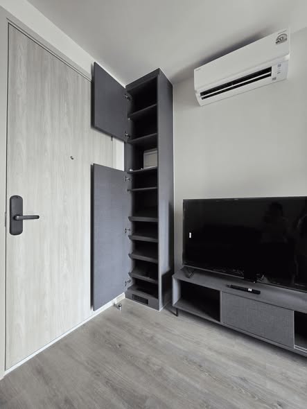 room interior of Nue District R9