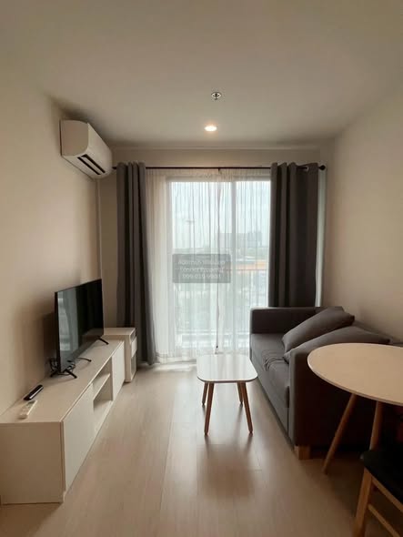 living room and bedroom of NUE Noble Chaengwattana
