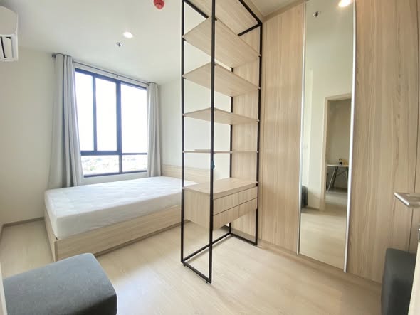 bedroom and room interior of NUE Noble Ratchada Lat Phrao (นิว โนเบิล รัชดา ลาดพร้าว)