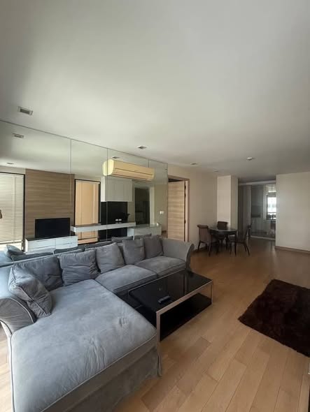 living room and room interior of O2 Hip