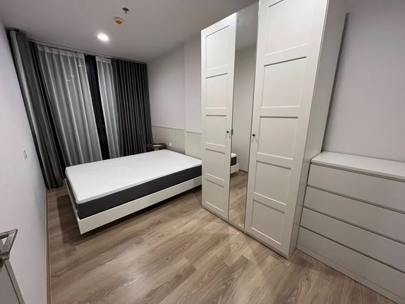 bedroom and room interior of Oka Haus