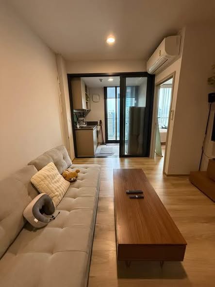 living room and bedroom of Oka Haus