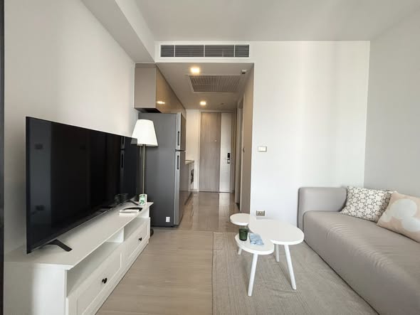 bedroom and living room of One9Five Asoke – Rama 9