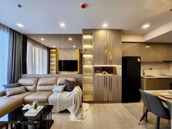 bedroom and living room of One9Five Asoke – Rama 9