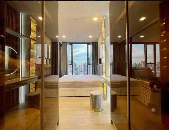 bedroom and room interior of One9Five Asoke – Rama 9