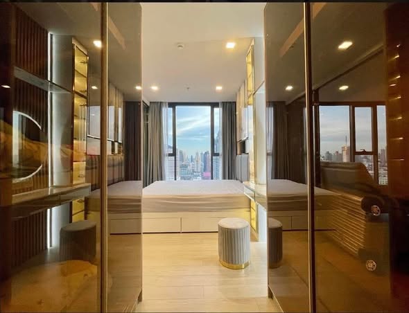 bedroom and room interior of One9Five Asoke – Rama 9