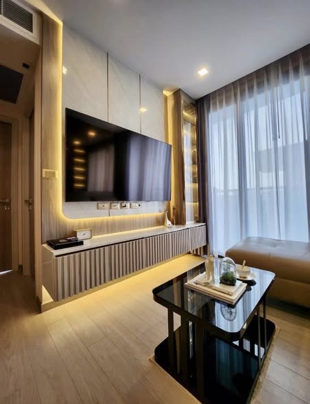 living room and bedroom and bathroom of One9Five Asoke – Rama 9