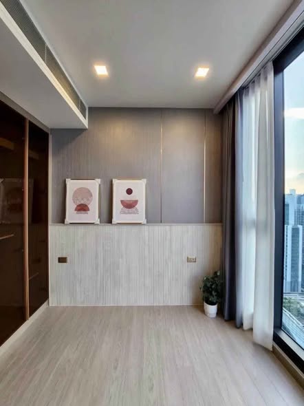 room interior and bathroom of One9Five Asoke – Rama 9