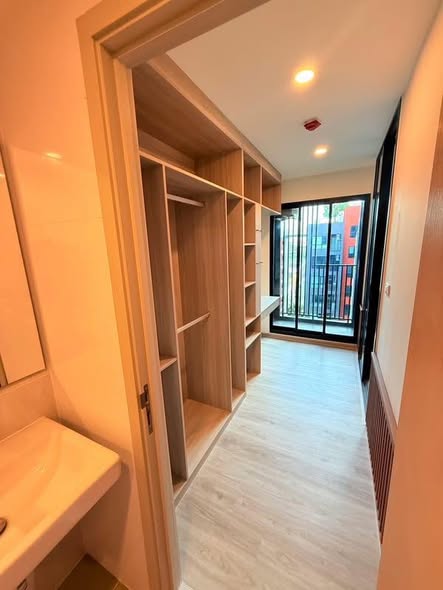 room interior of Origin Play Sri Udom Station (Sales gallery) – ออริจิ้น เพลย์ ศรีอุดม สเตชั่น (สำนักงานขาย)