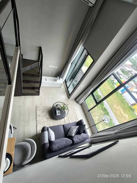 living room of Origin Plug & Play Ramintra : ออริจิ้น ปลั๊ก แอนด์ เพลย์ รามอินทรา