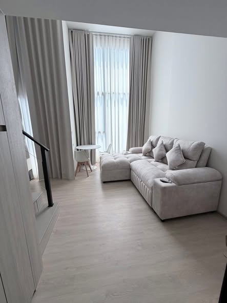 living room and room interior of Origin Plug & Play Sai Luat Station (Sale Gallery)