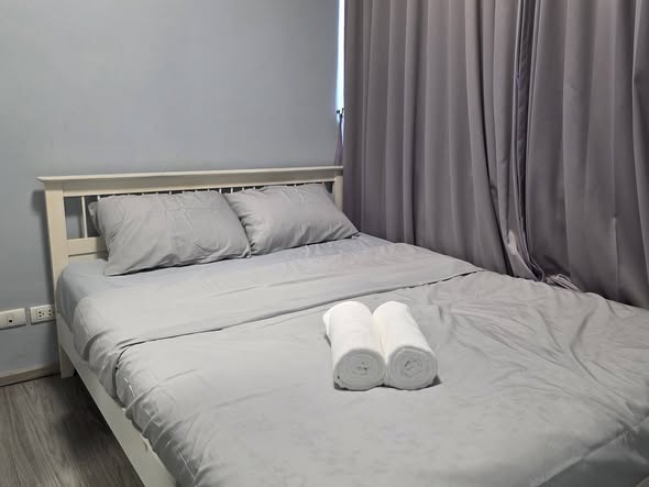 bedroom of Pano Ville Condominium