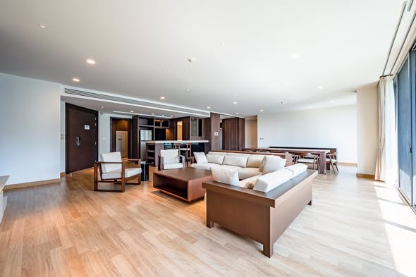 bedroom and living room and room interior of Park Court Sukhumvit 77