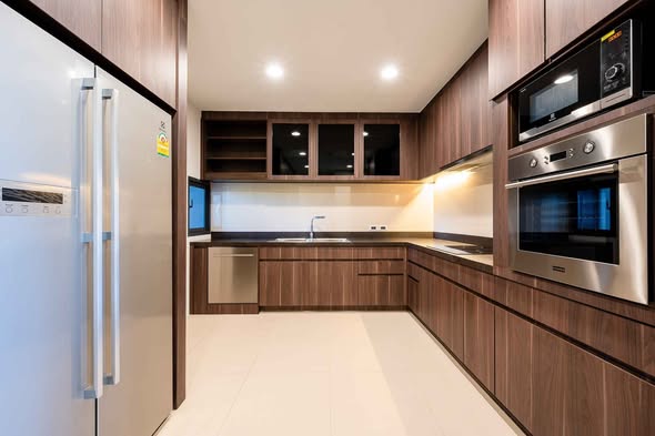 kitchen of Park Court Sukhumvit 77
