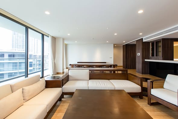 living room and room interior and kitchen of Park Court Sukhumvit 77