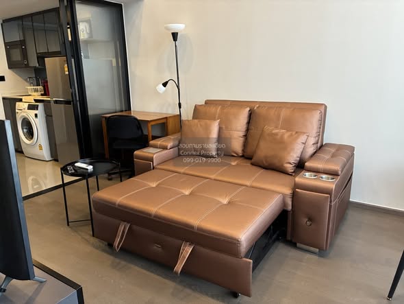 living room of Park Origin Chula-Sam Yan