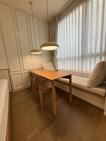 room interior of Park​ Origin​ Phaya Thai