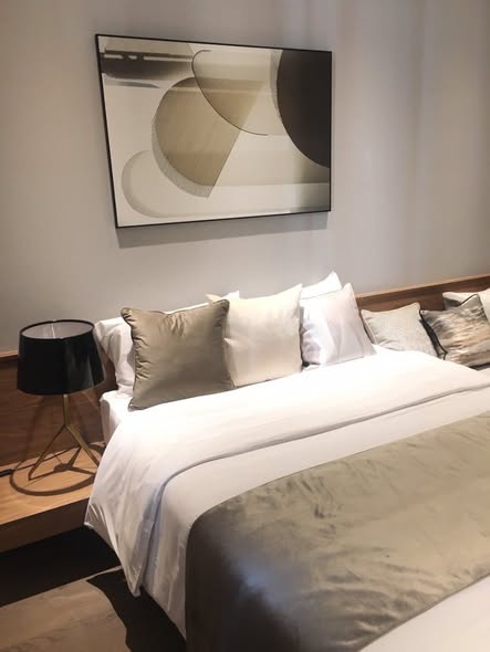 bedroom of Park Origin Phrom Phong
