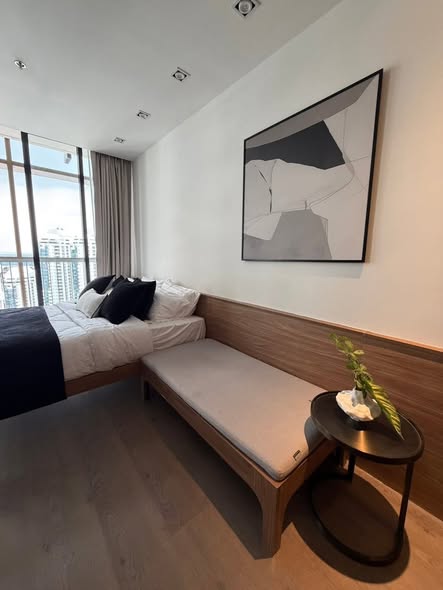 bedroom of Park Origin Phrom Phong