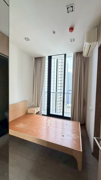 bedroom of Park Origin Phrom Phong