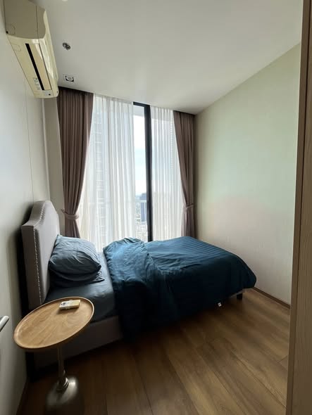 bedroom of Park Origin Phrom Phong