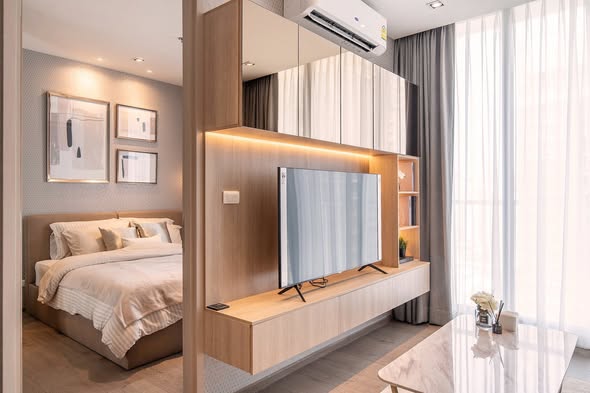 bedroom and bathroom of Park Origin Phrom Phong