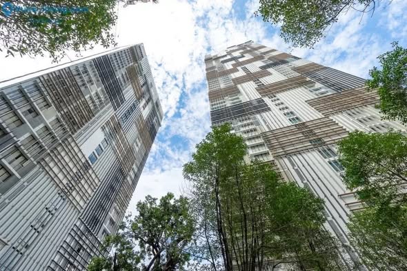 Park Origin Phrom Phong