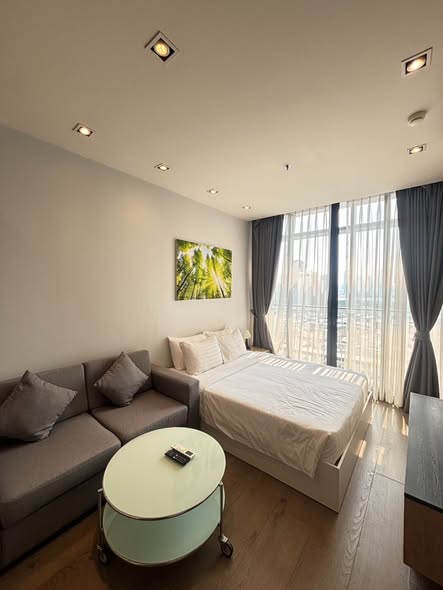 living room and bedroom of Park Origin Phrom Phong