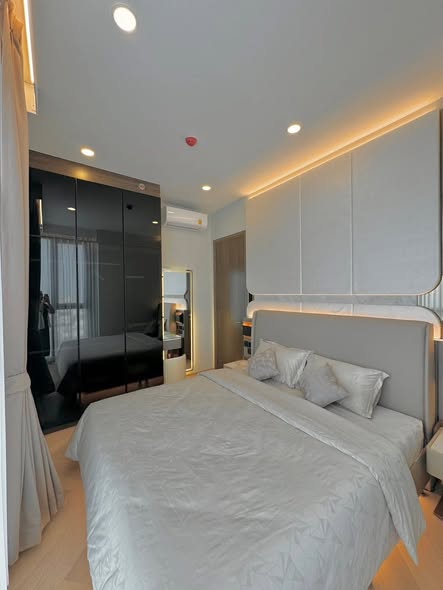 bedroom of Park​ Origin​ Thonglor