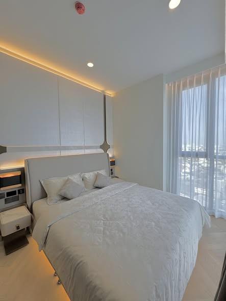 bedroom of Park​ Origin​ Thonglor