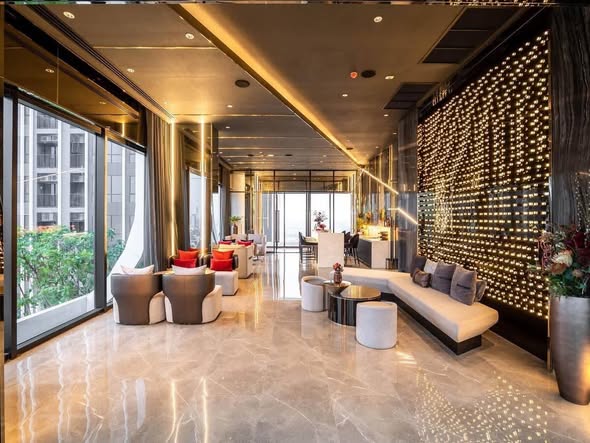 Park​ Origin​ Thonglor