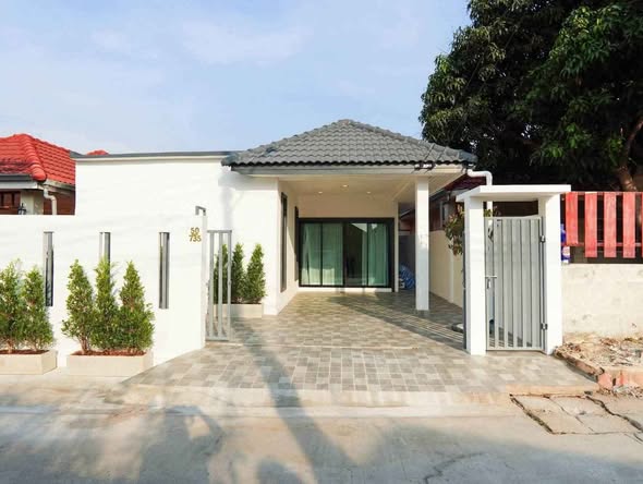 Pattaya Rungrueng Housing