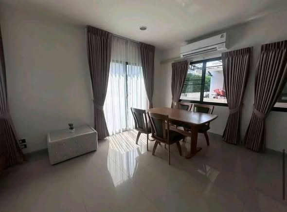 bedroom and room interior of Pave Rangsit