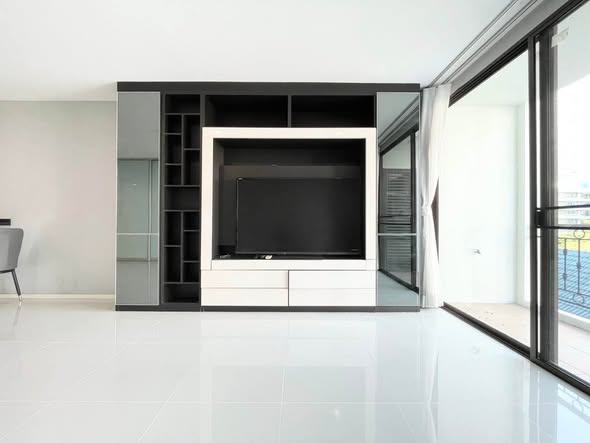 living room and room interior of Pearl Residences Sukhumvit 24