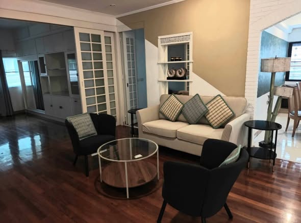 living room of Penthouse Bar + Grill
