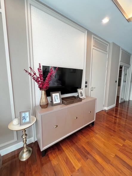 living room and room interior of Perfect Place Sukhumvit 77-Suvarnabhumi