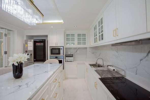 kitchen of Petch 9 Tower