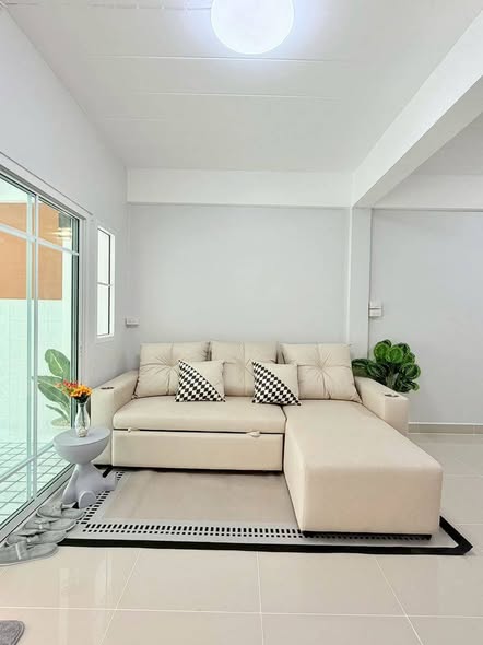bedroom and living room of Pha Pin 3 Housing
