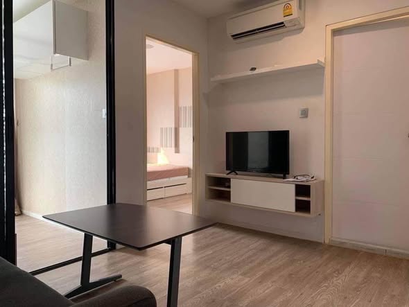 bedroom and room interior of Phaholyothin-Sapanmai