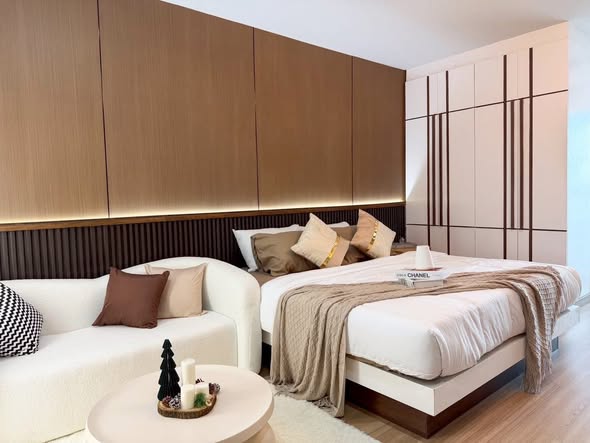 bedroom of Phanason City Condo