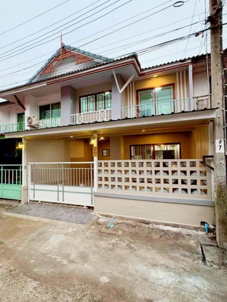 Phrueksa 3 Village