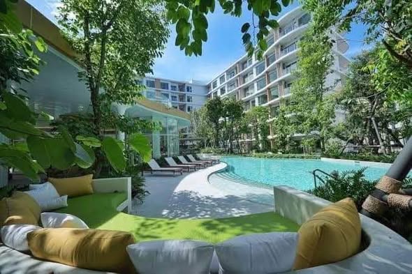 pool of Phyll Phuket