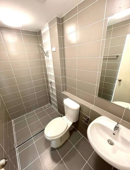 bathroom of Pleno Ramintra