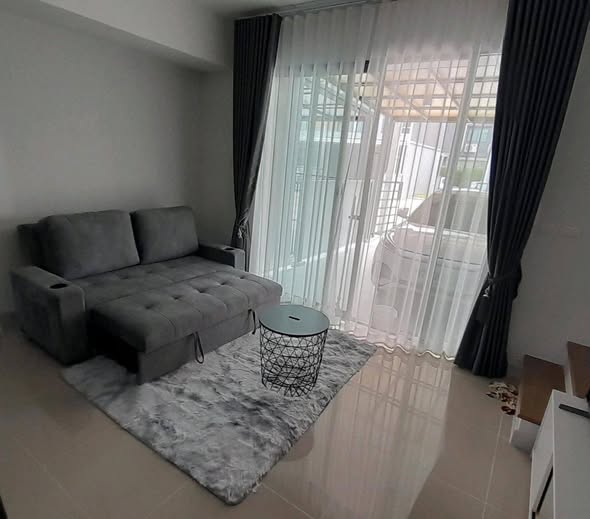 bedroom and living room of Pleno Sukhumvit-Bangna 2